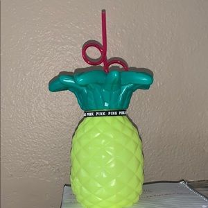Pineapple Colada Cup 🍍